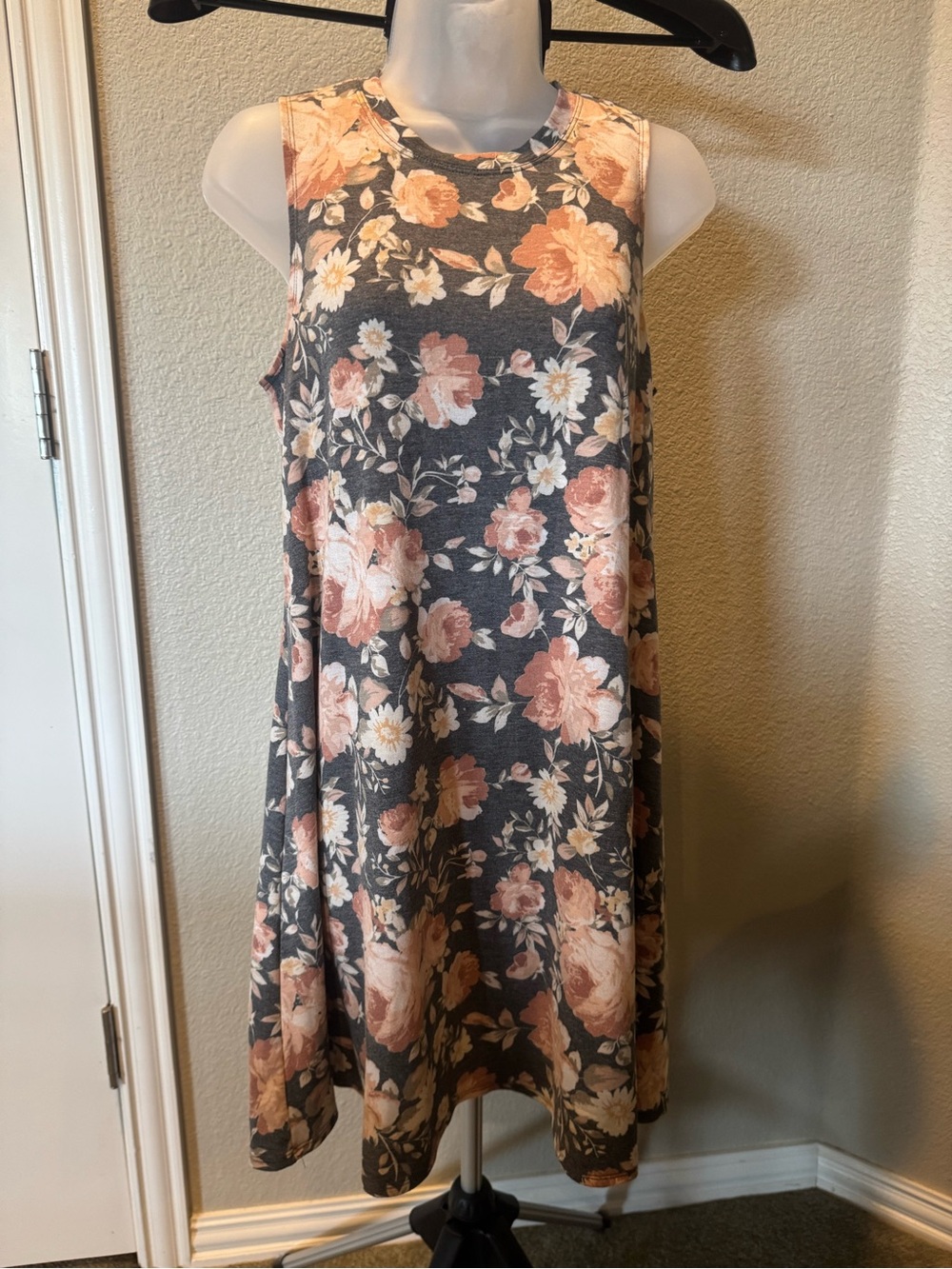 Sleeveless Floral Swing Dress in Charcoal and Peach